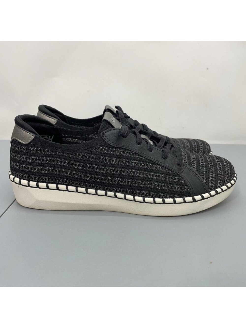 Skechers Sepulveda 2.0 Radiant Walk Sneakers Shoes Slip On Silver Black Women 10